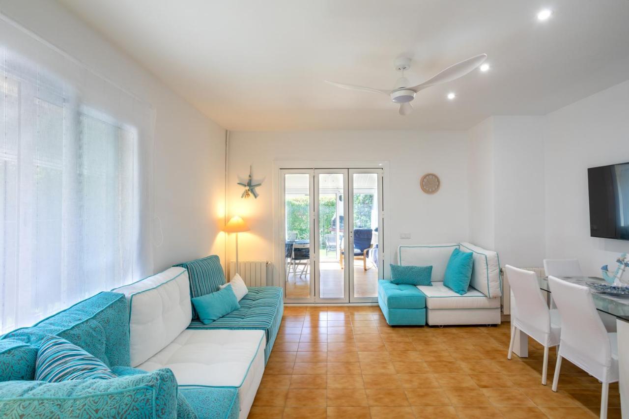 Bonita casa adosada con jardín privado y piscina comunitaria Calella De Palafrugell Exterior foto