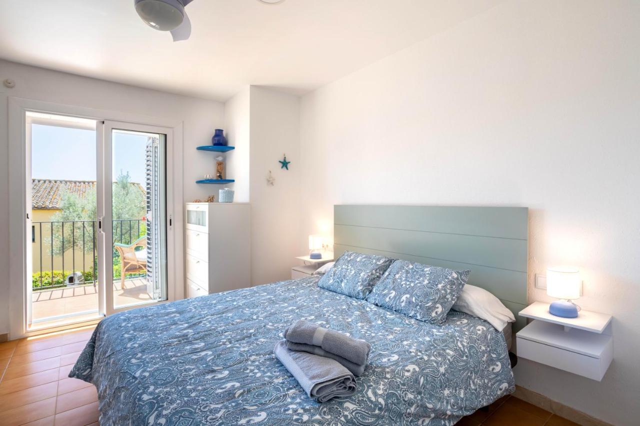 Bonita casa adosada con jardín privado y piscina comunitaria Calella De Palafrugell Exterior foto