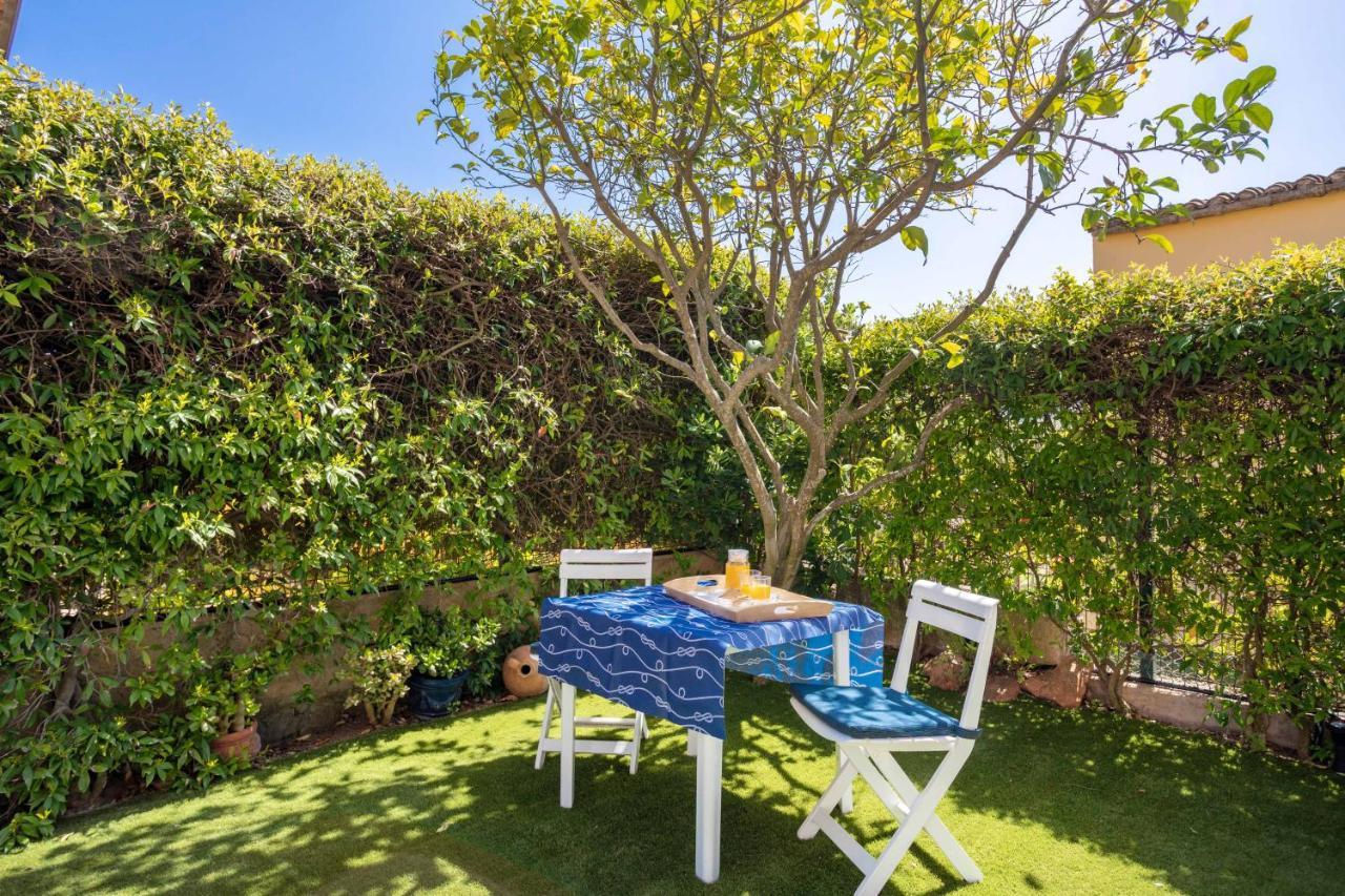 Bonita casa adosada con jardín privado y piscina comunitaria Calella De Palafrugell Exterior foto