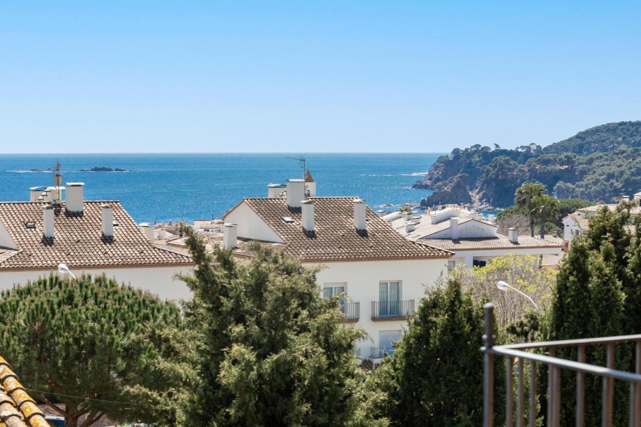 Bonita casa adosada con jardín privado y piscina comunitaria Calella De Palafrugell Exterior foto