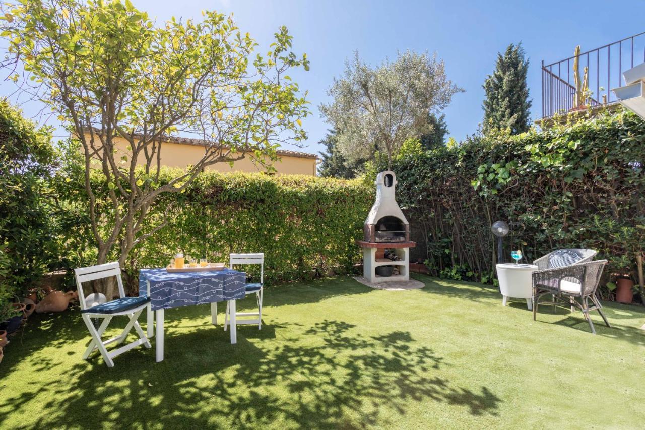 Bonita casa adosada con jardín privado y piscina comunitaria Calella De Palafrugell Exterior foto